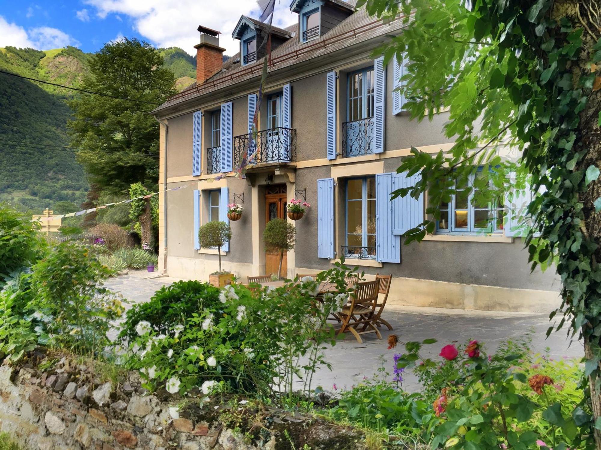 Bed and Breakfast Papilio Montauban-de-Luchon Zewnętrze zdjęcie